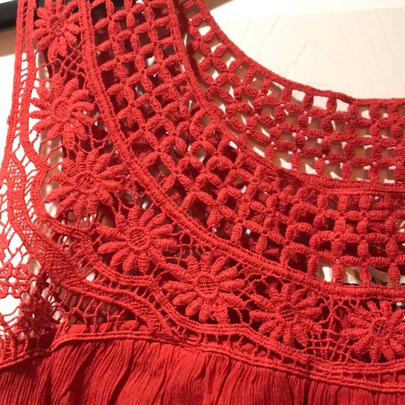 Super cute tank top - Picture 2 of 2